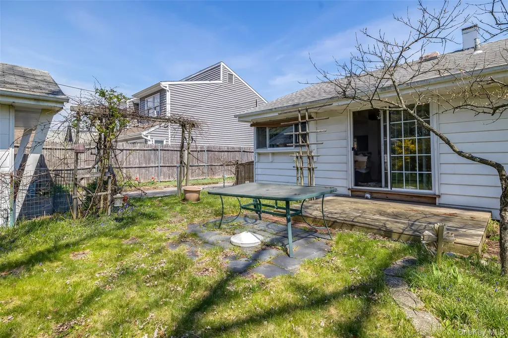36 Seitz Drive Bethpage NY 11714