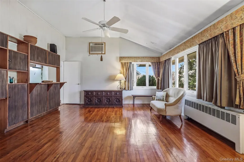36 Seitz Drive Bethpage NY 11714