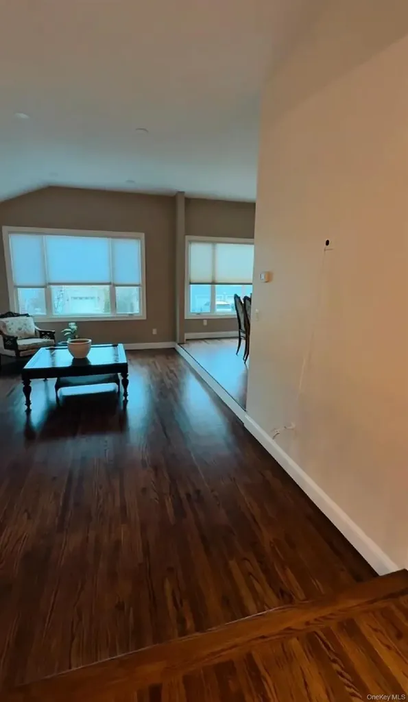 16207 85th Street Howard Beach NY 11414