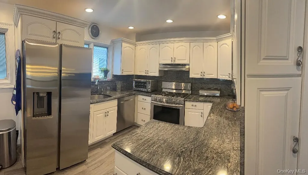 16207 85th Street Howard Beach NY 11414