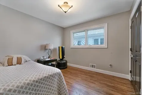 16207 85th Street Howard Beach NY 11414