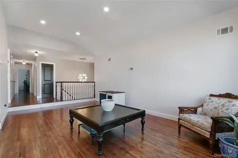 16207 85th Street Howard Beach NY 11414