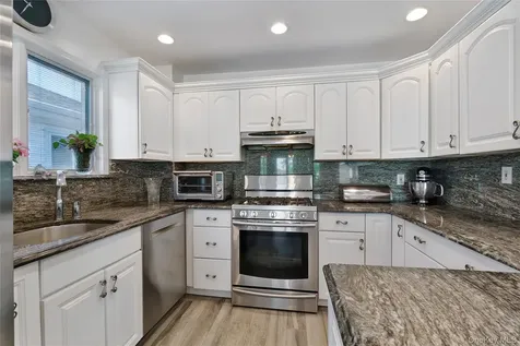 16207 85th Street Howard Beach NY 11414