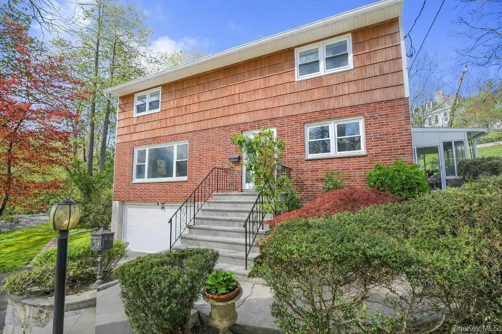 2 Rockledge Road Bronxville NY 10708