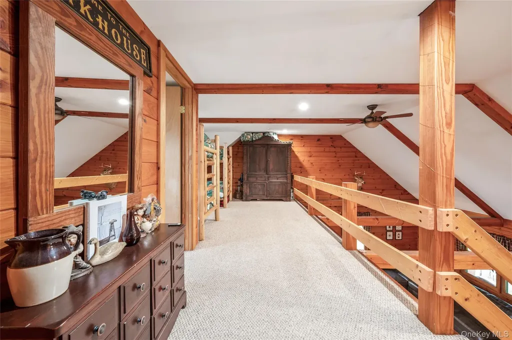 42 Browning Road Hyde Park NY 12538