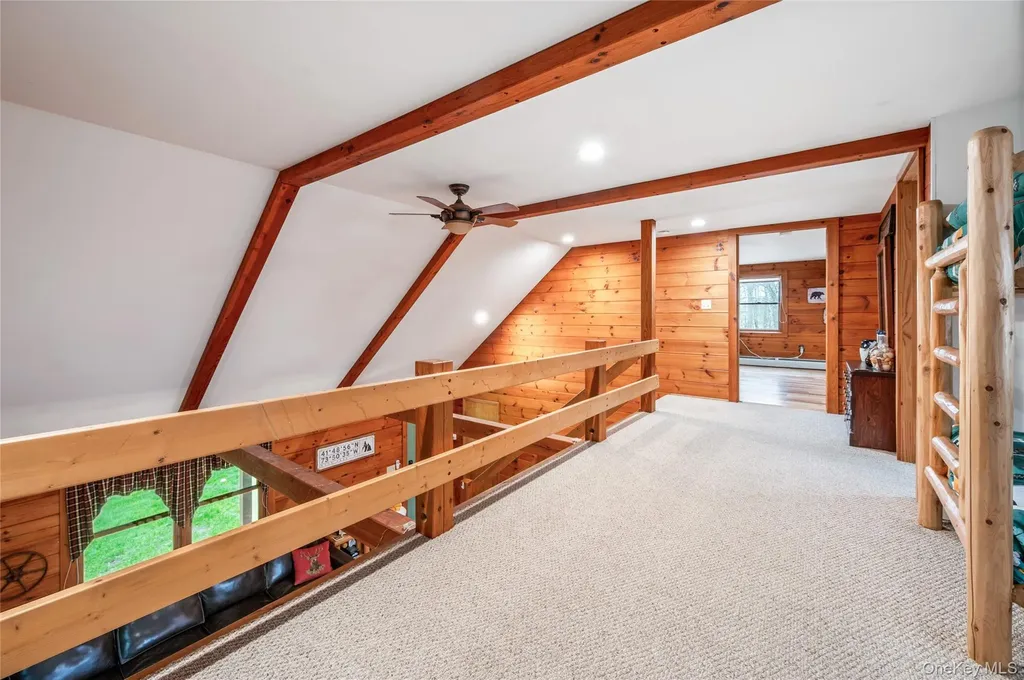 42 Browning Road Hyde Park NY 12538