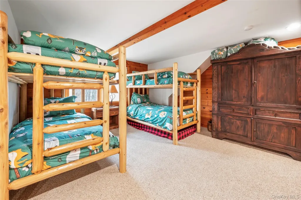 42 Browning Road Hyde Park NY 12538