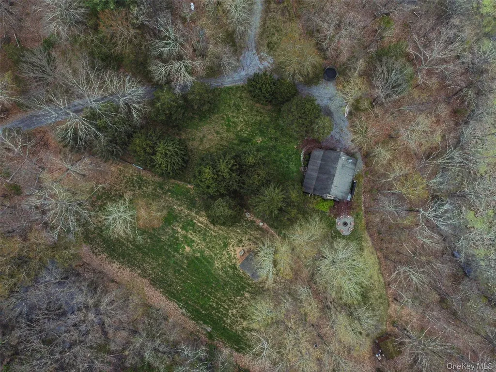 42 Browning Road Hyde Park NY 12538