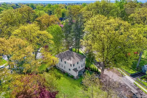 225 Rockingstone Avenue Larchmont NY 10538