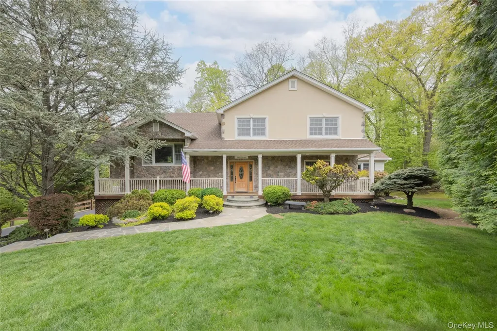 1 Alexa Court Pearl River NY 10965