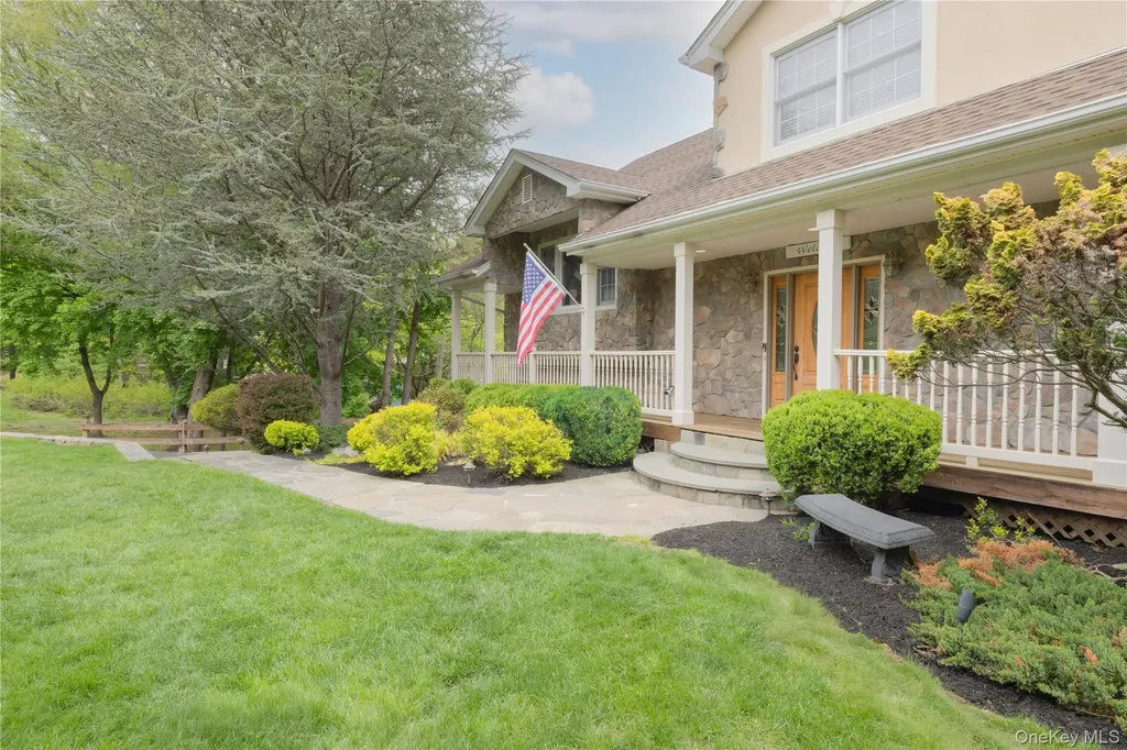 1 Alexa Court Pearl River NY 10965