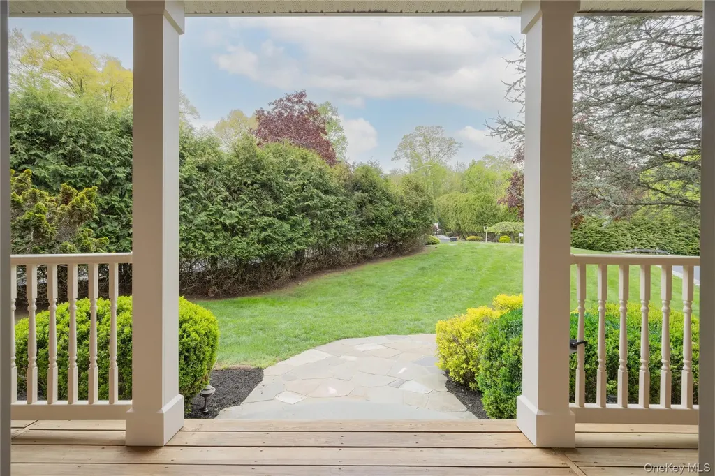 1 Alexa Court Pearl River NY 10965