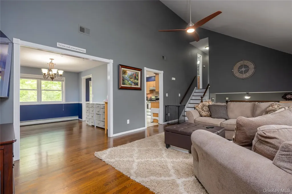 1 Alexa Court Pearl River NY 10965