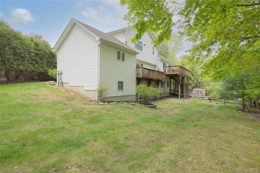 1 Alexa Court Pearl River NY 10965