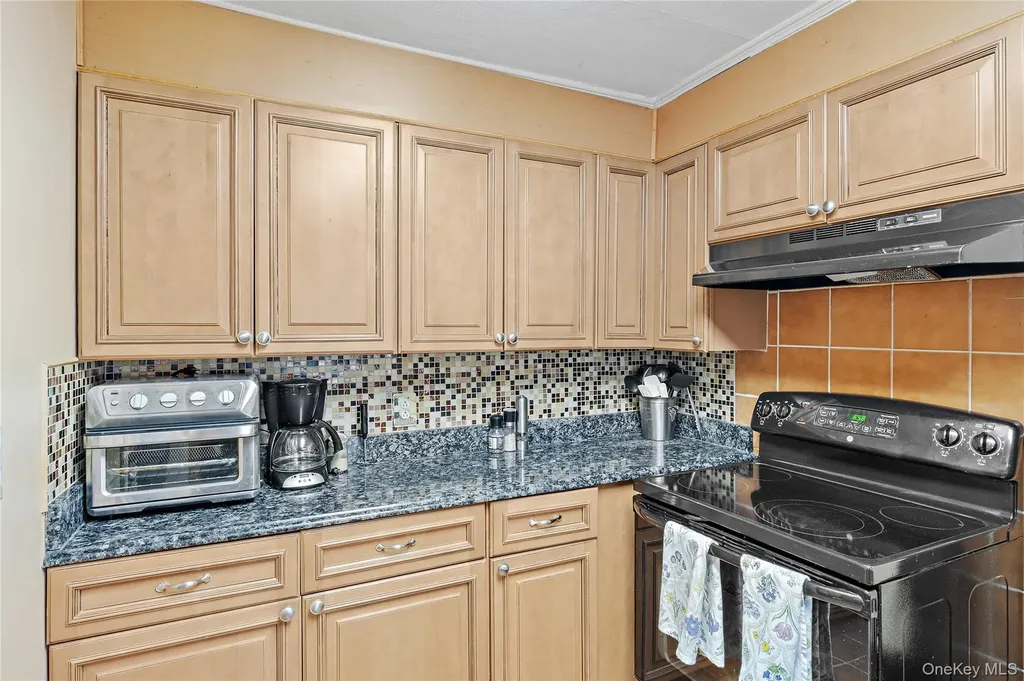 708 Prospect Place Bellmore NY 11710