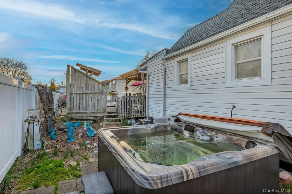 708 Prospect Place Bellmore NY 11710