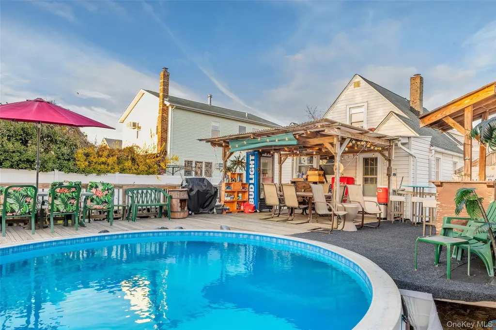 708 Prospect Place Bellmore NY 11710