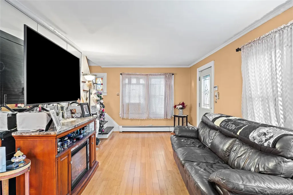 708 Prospect Place Bellmore NY 11710