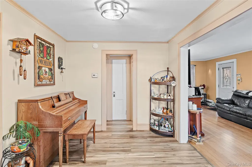 708 Prospect Place Bellmore NY 11710