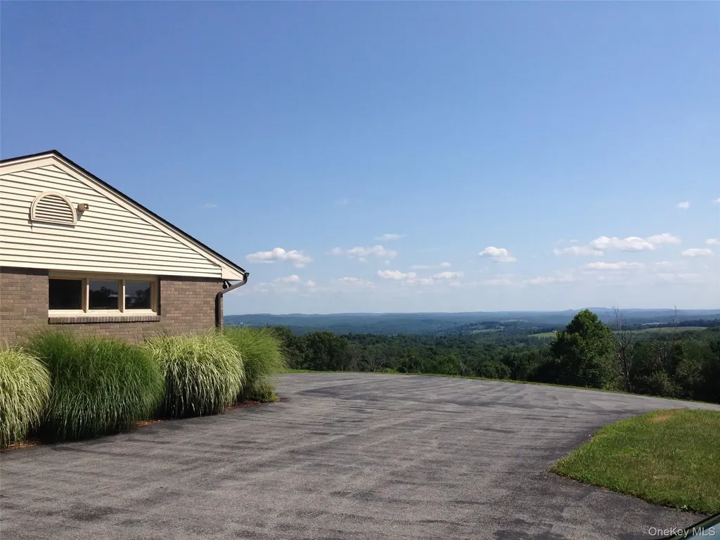 68-78 Ridge Road Clinton Corners NY 12514