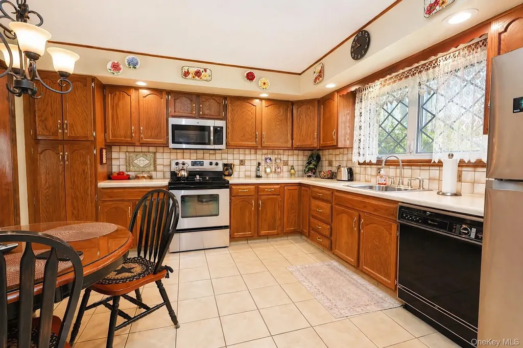96 Edgewood Drive Central Valley NY 10917