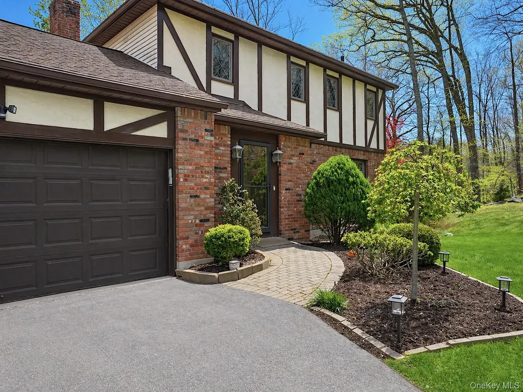 96 Edgewood Drive Central Valley NY 10917