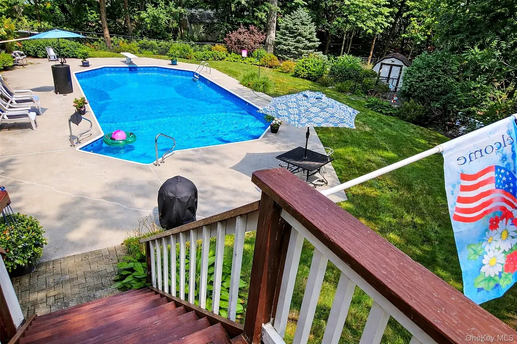 96 Edgewood Drive Central Valley NY 10917