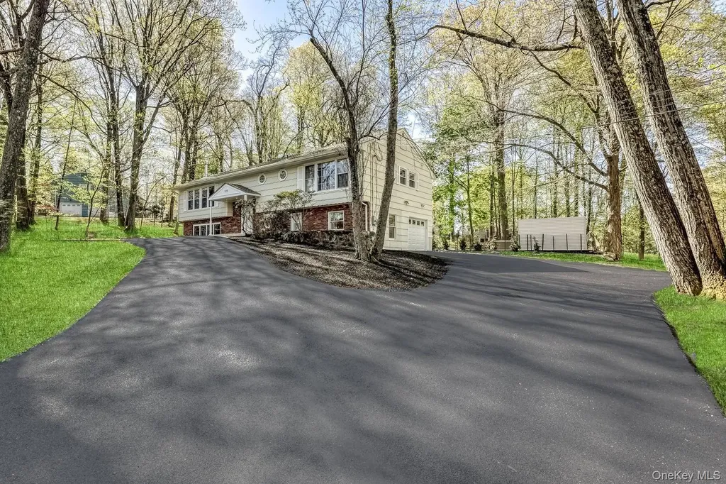 129 E Willow Tree Road Spring Valley NY 10977