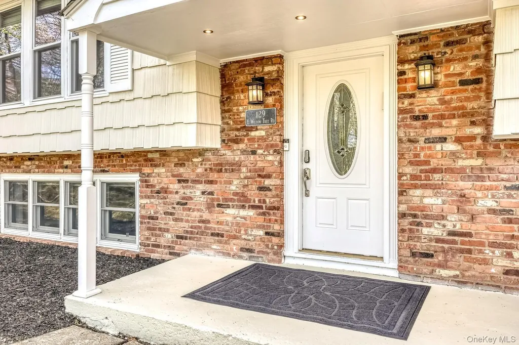 129 E Willow Tree Road Spring Valley NY 10977