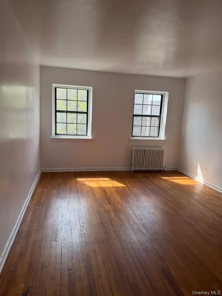 144-15 78th Road Flushing NY 11367