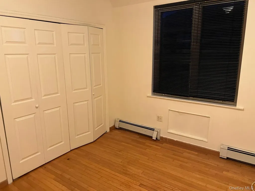 217 Graff Avenue Bronx NY 10465
