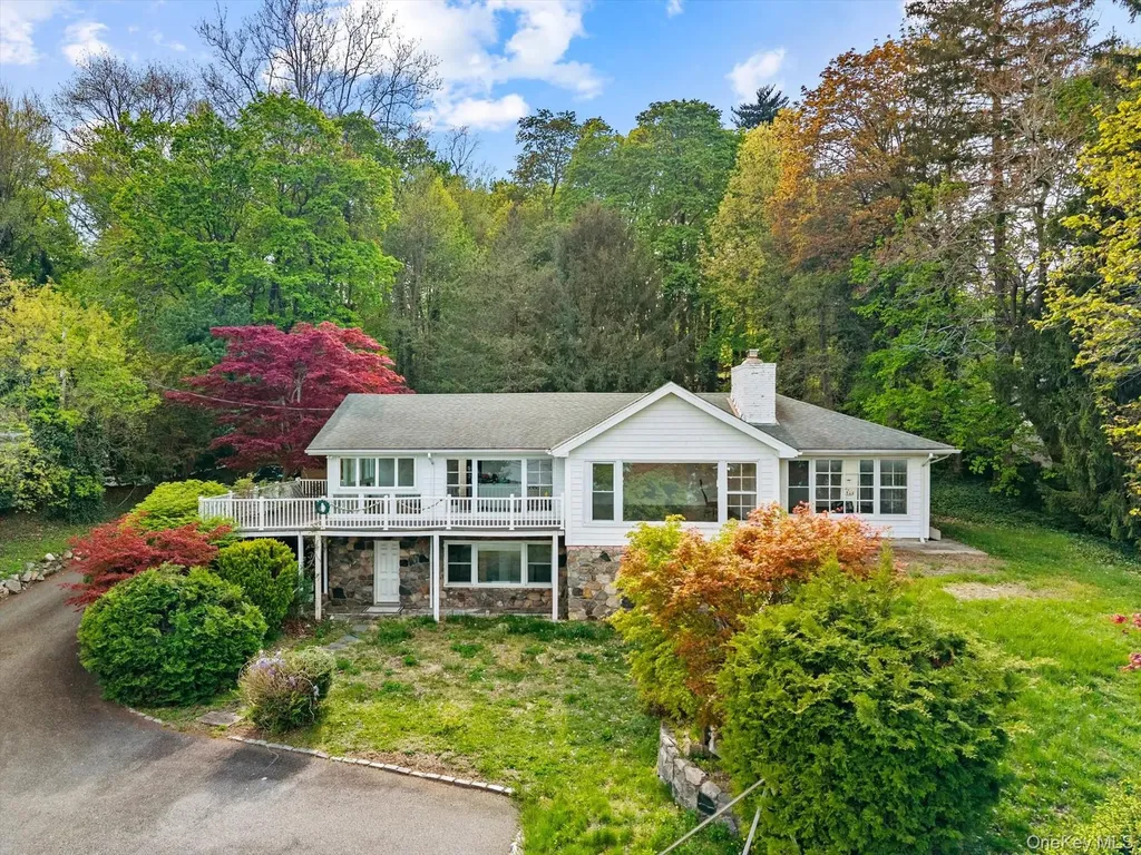 355 E Shore Road Great Neck NY 11023