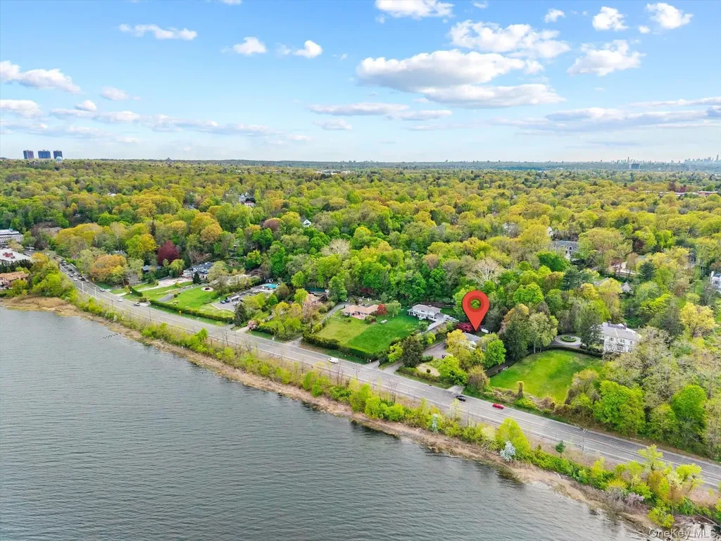 355 E Shore Road Great Neck NY 11023
