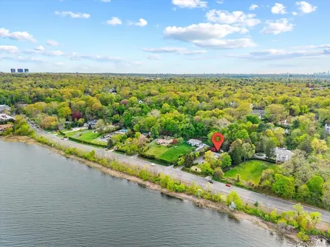 355 E Shore Road Great Neck NY 11023