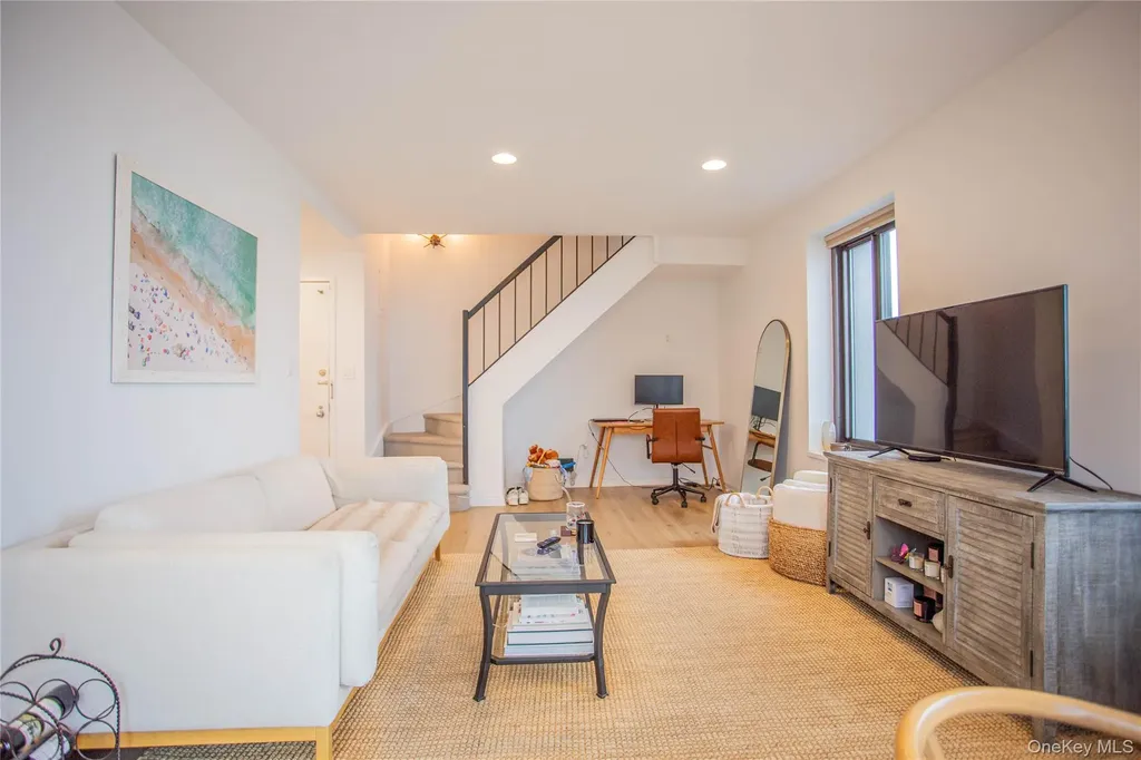 100 W Broadway Long Beach NY 11561