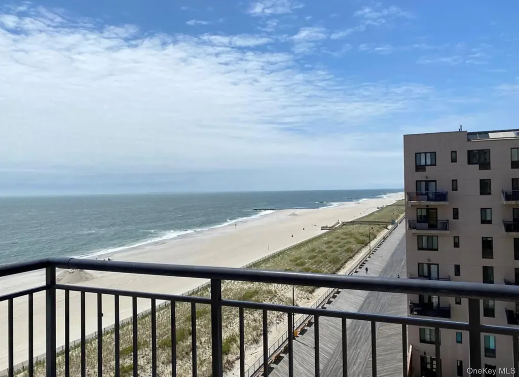 100 W Broadway Long Beach NY 11561