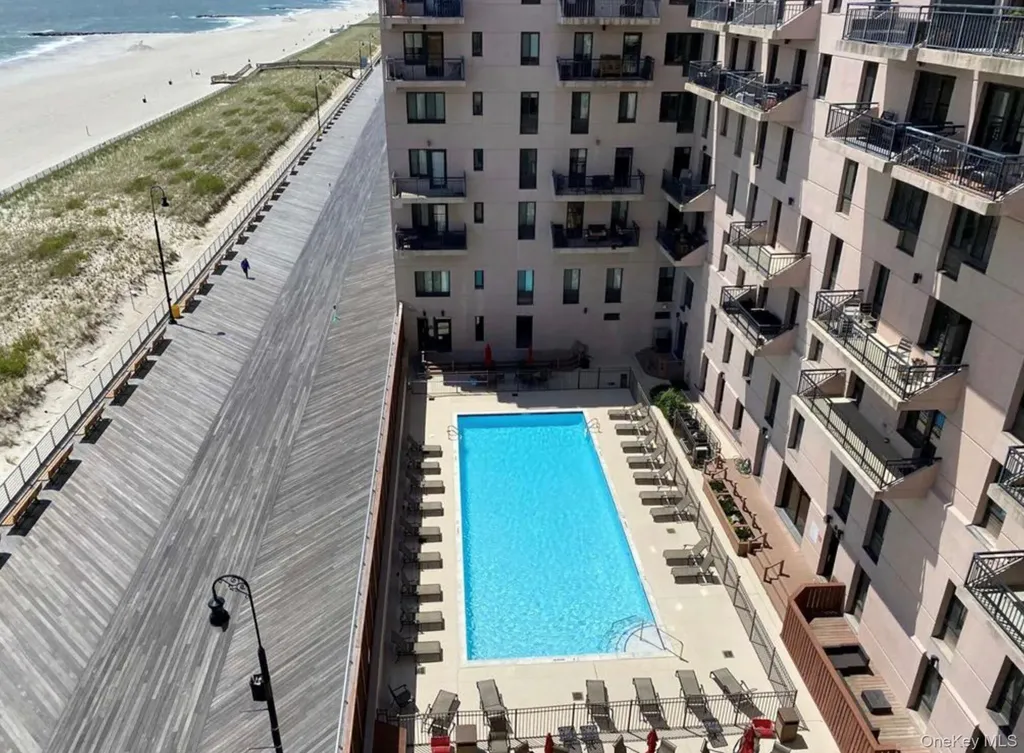 100 W Broadway Long Beach NY 11561