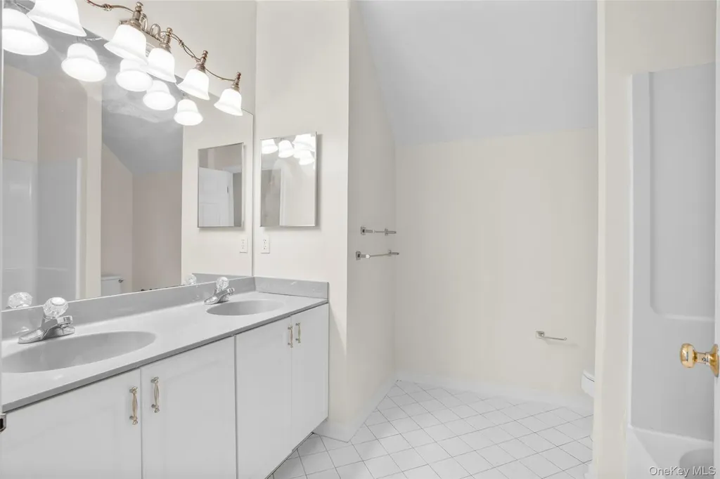 411 Vassar Place Fishkill NY 12524