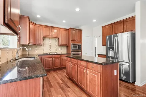 411 Vassar Place Fishkill NY 12524