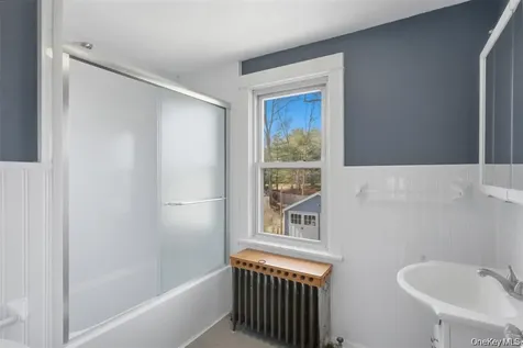 110 Innis Avenue Poughkeepsie NY 12601