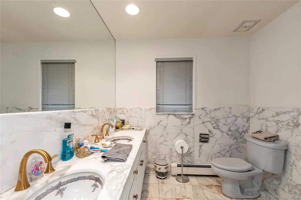 76 Parkview Drive Searingtown NY 11507