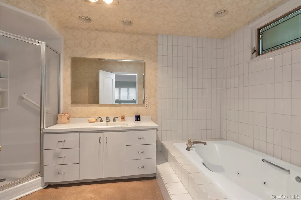 76 Parkview Drive Searingtown NY 11507