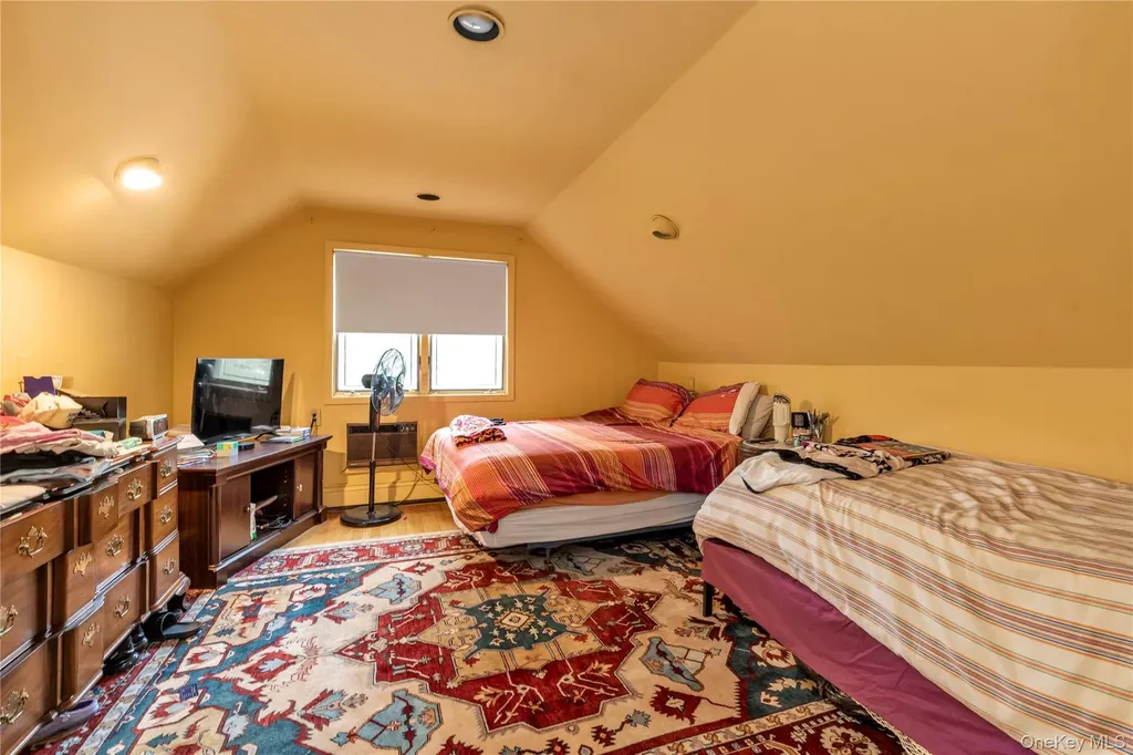 76 Parkview Drive Searingtown NY 11507