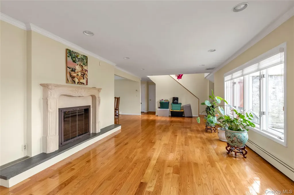 76 Parkview Drive Searingtown NY 11507