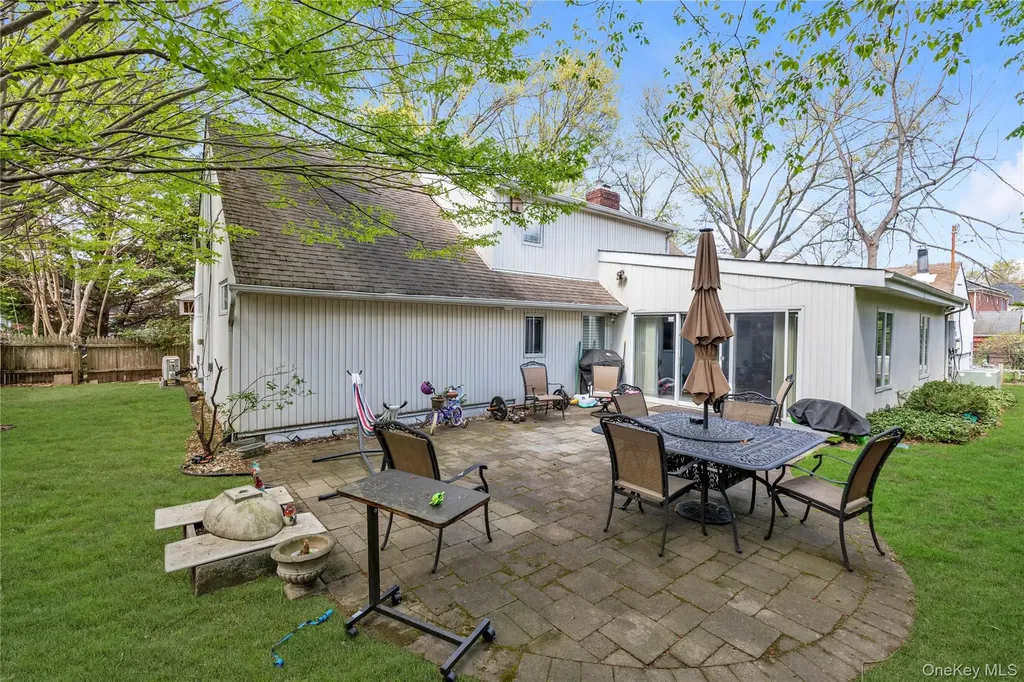 76 Parkview Drive Searingtown NY 11507