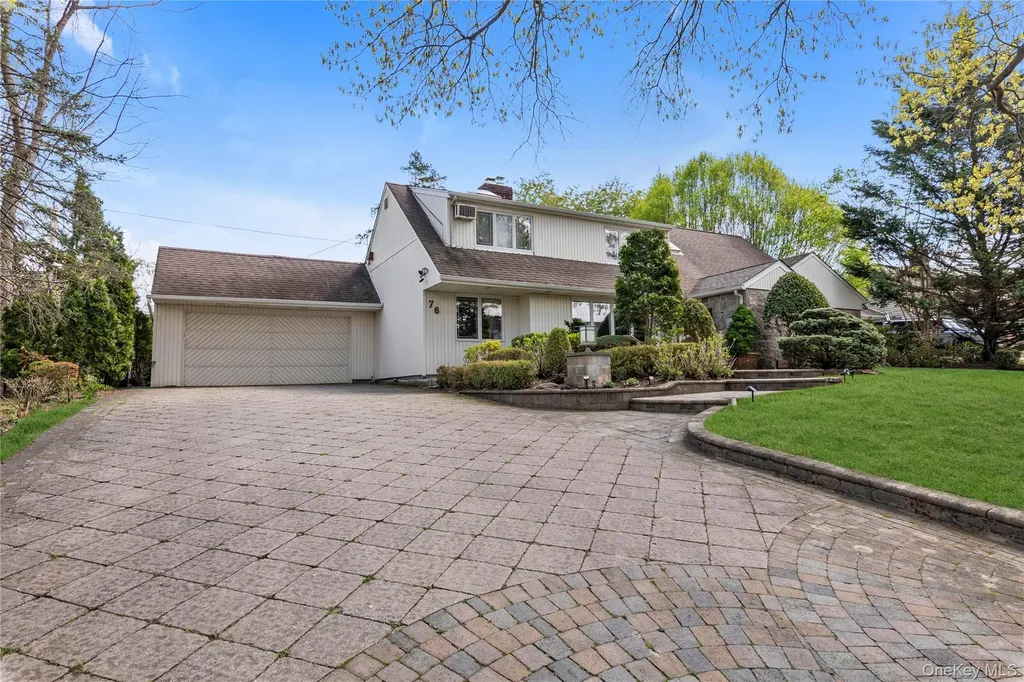 76 Parkview Drive Searingtown NY 11507