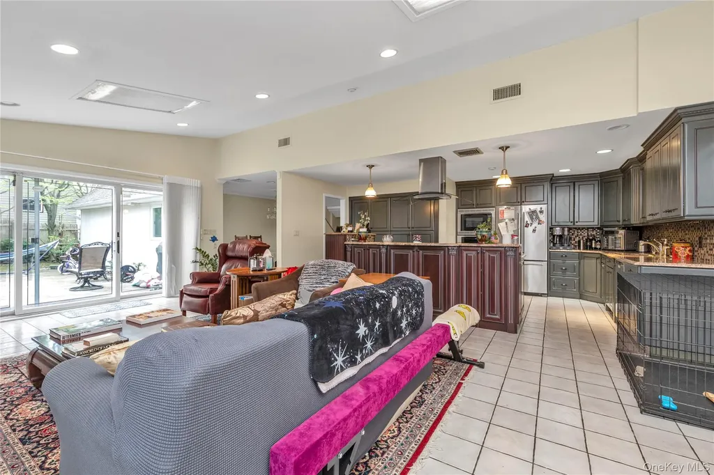 76 Parkview Drive Searingtown NY 11507