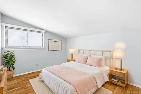 58 Spencer Court Hartsdale NY 10530