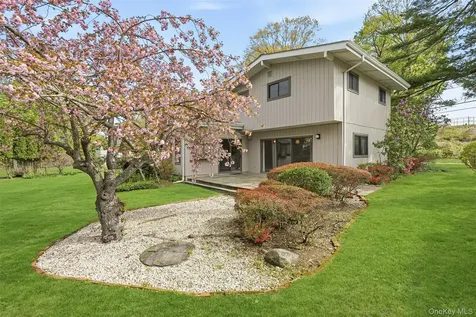 58 Spencer Court Hartsdale NY 10530