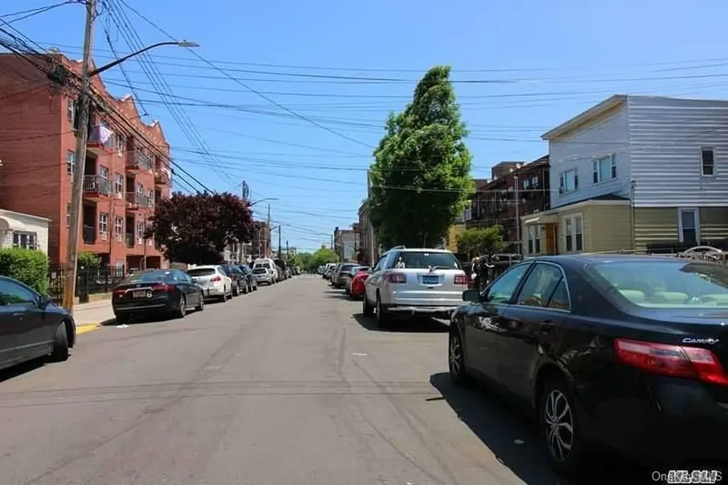10448 38th Avenue Corona NY 11368